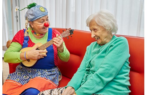 Bildliche Darstellung zum Projekt Spende Melanchthonhaus Pflegeheim-Clowns  