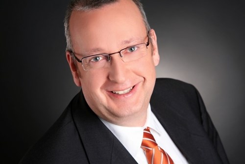 Dirk  Kästel
