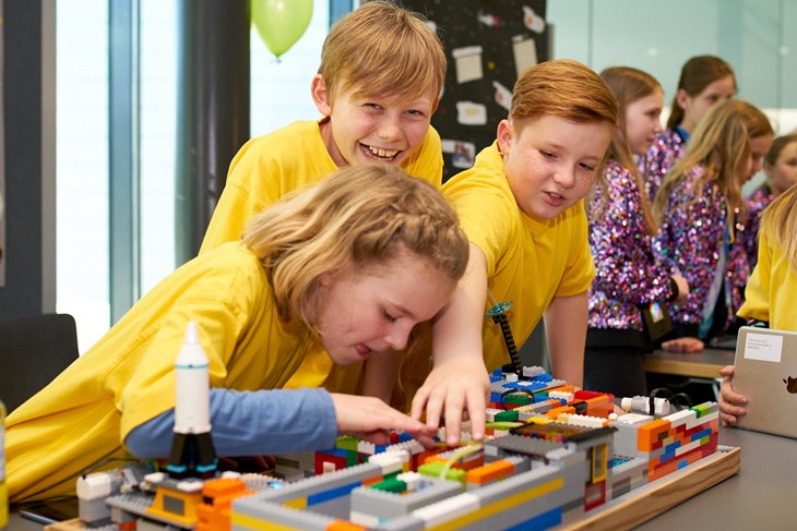 FIRST LEGO League Explore Team & Modell