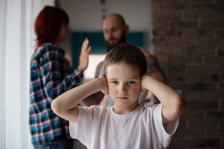 Unter Gewalt leiden auch Kinder