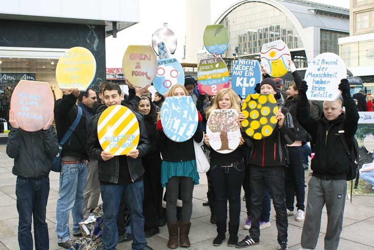 Demonstration zum Welttoilettentag