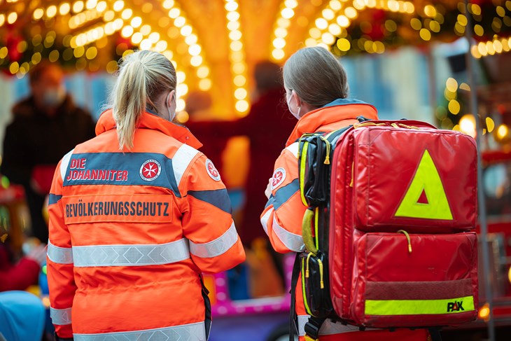 Johanniter-Unfall-Hilfe e. V. Bild: Sanitätsdienst auf dem Weihnachtsmarkt